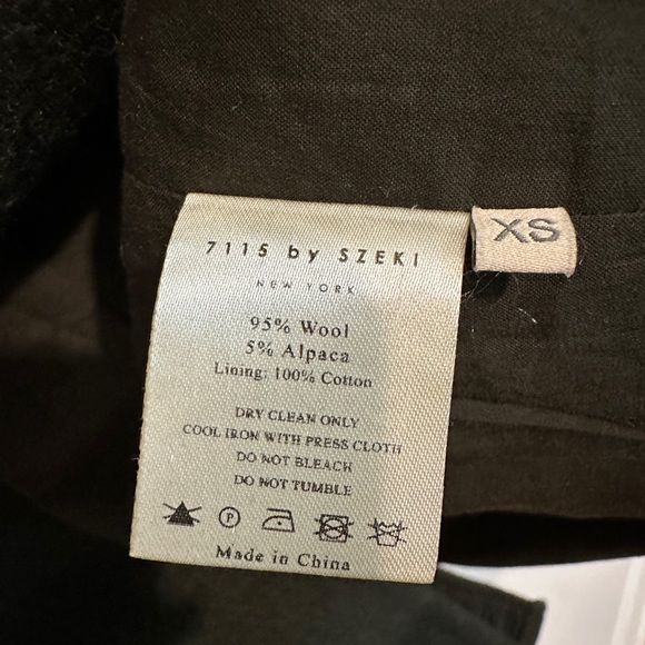 7115 by Szeki Oversized Wool Coat - Picture 11 of 16